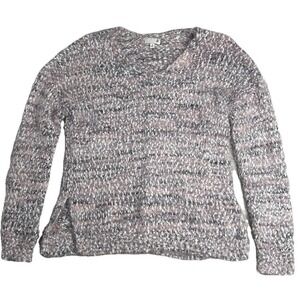 SO Sweater Women's Size M Long Sleeve Warm And Comfy Casual